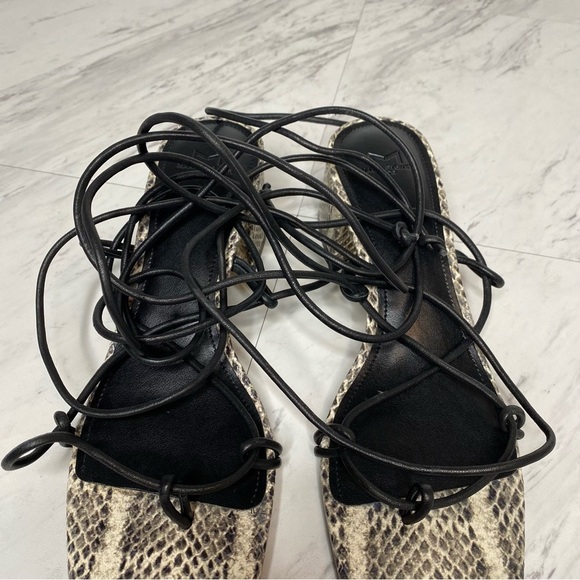 Marc Fisher Jacinda Lace Up Snake Heeled Sandal 8.5 M - Picture 8 of 13